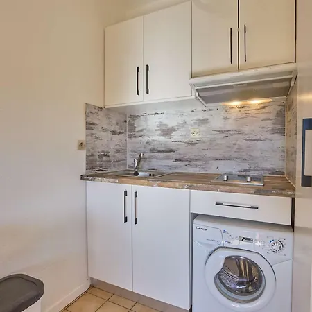 Apartment T1 Bis Cosy Pour 2, Wi-fi Et Parking, Animaux Admis - Fr-1-841-68 *