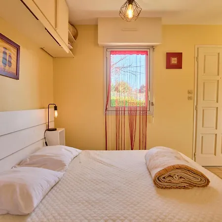 Apartment T1 Bis Cosy Pour 2, Wi-fi Et Parking, Animaux Admis - Fr-1-841-68